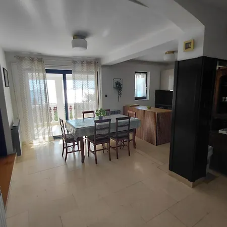 Petra Apartament Tribalj