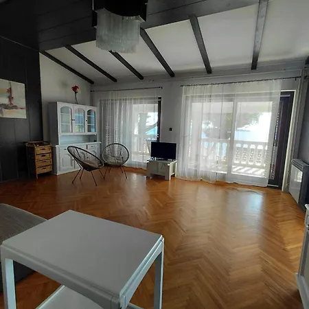 Petra Apartament Tribalj
