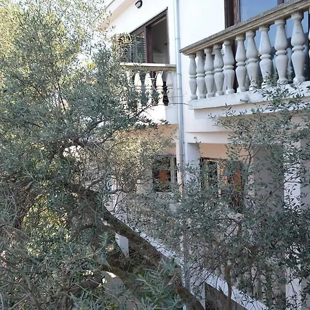 Apartament Petra *