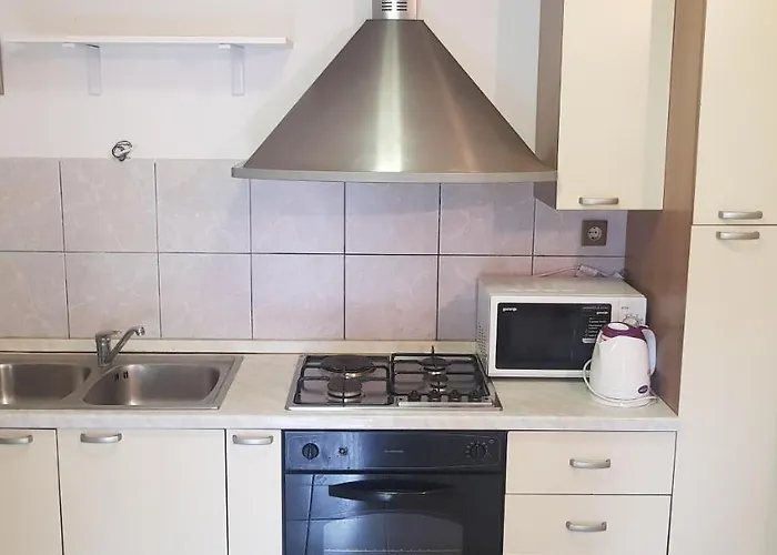 Petra Tribunj (Sibenik-Knin)