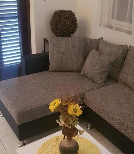 Petra דירה Tribalj