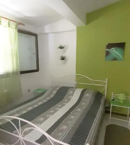 Petra דירה Tribalj